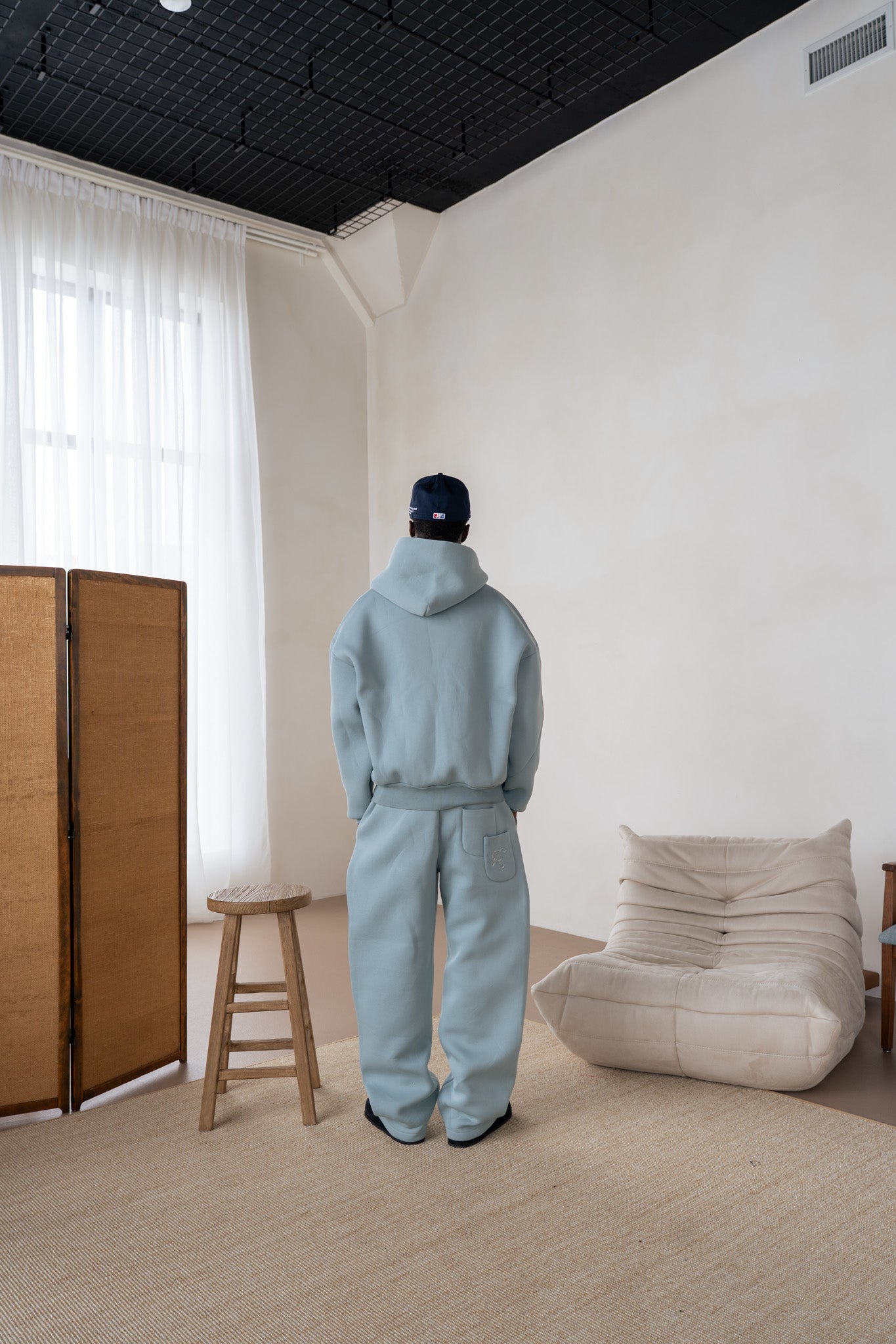 V2 Sweats