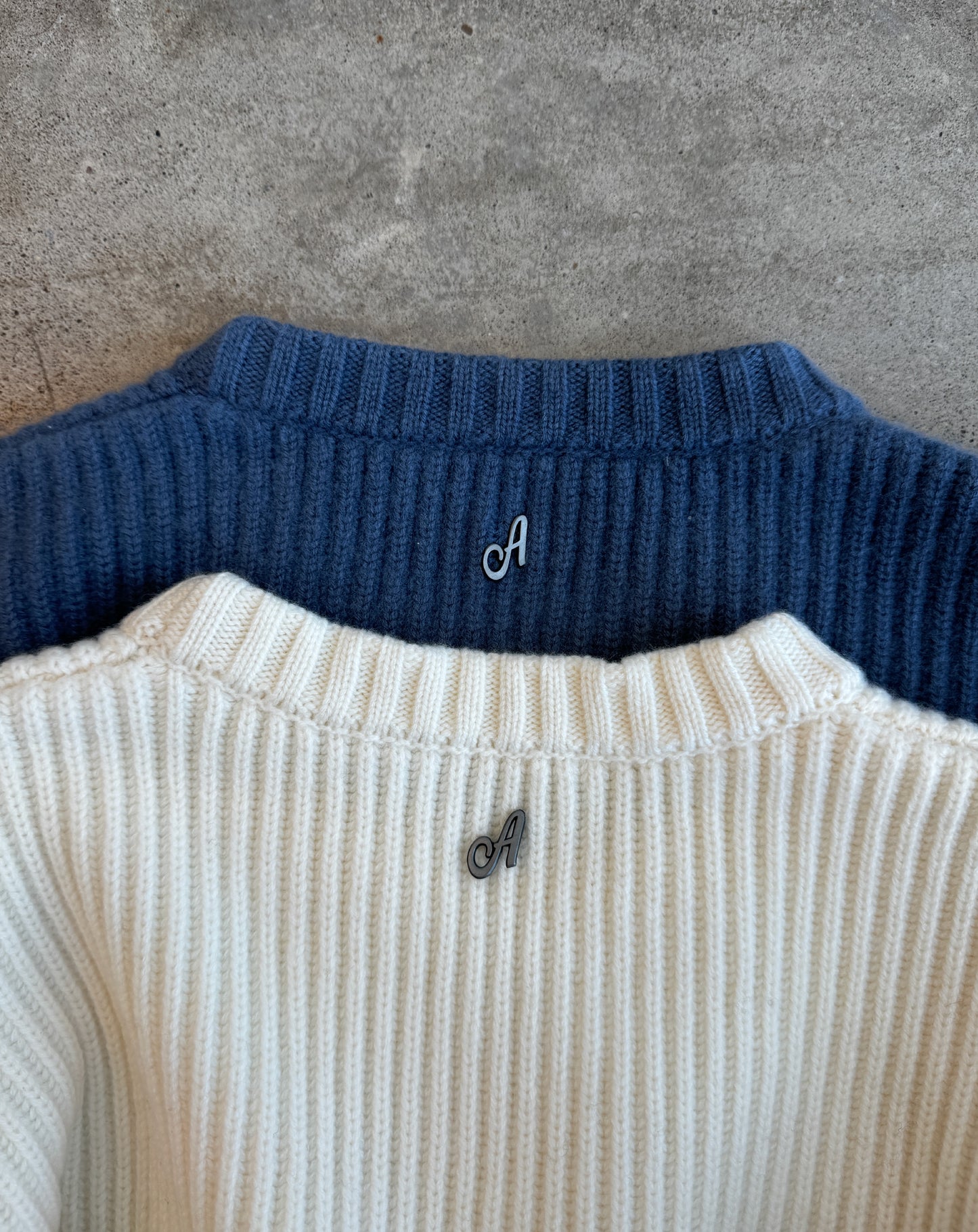 M7 Chalk Blue Knit